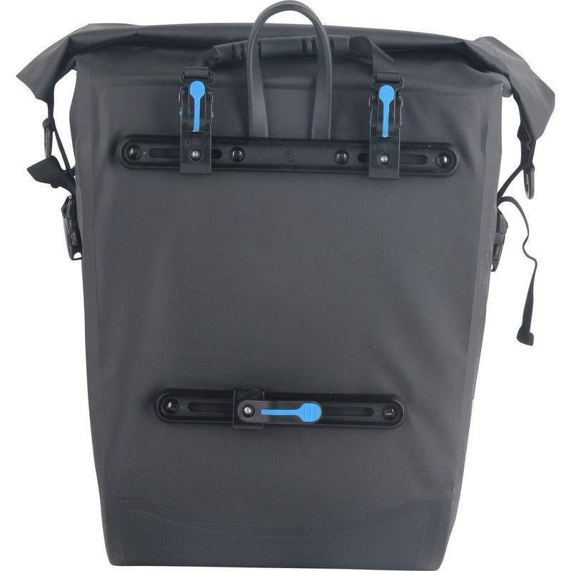 Laden Sie das Bild in Galerie -Viewer, De HikeMeister® Prophete Roll top E bike Luxe waterdichte enkele 20 liter fietstas – zwart – met reflectie veiligheid – 100% Waterdicht met schouderriem
