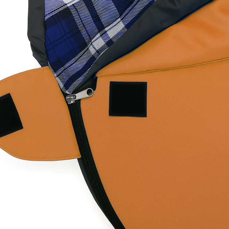 Laden Sie das Bild in Galerie -Viewer, HikeMeister® Mumienschlafsack Xtreme Orange 1800 Gramm! mit Baumwollfutter, Windstopper und Wärmekragen
